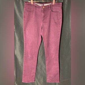 DKNY SOHO Skinny Jeans Women’s Size 10 Burgundy